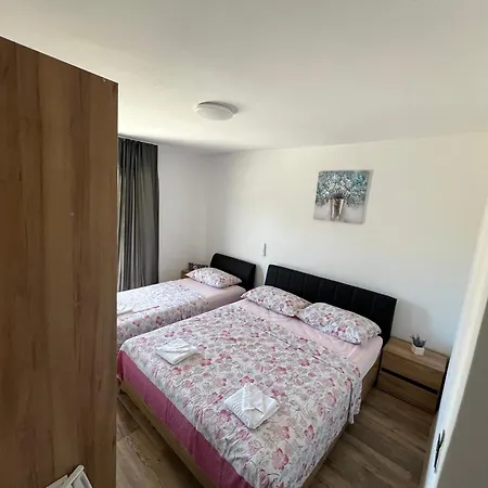 Guest house Nika Neum